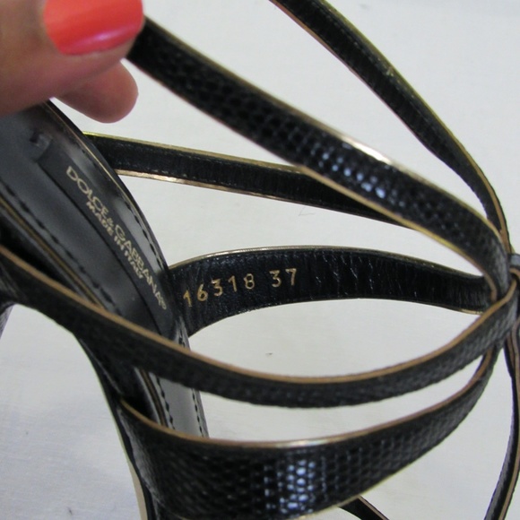 Elegant Black Strappy Heels - Picture 4 of 7